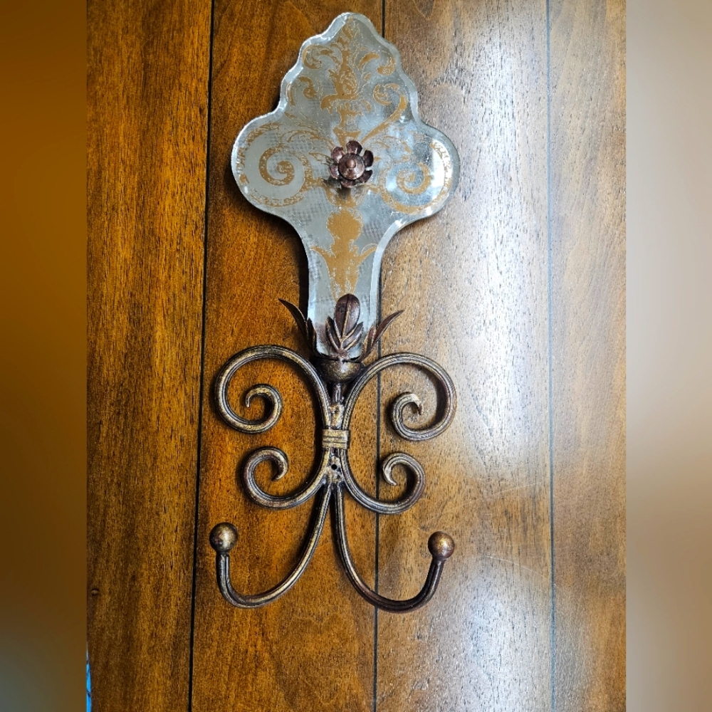 Decorative Hanger